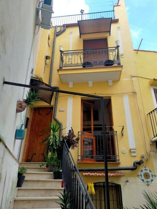 Casa Vacanza "Il Cortiletto" שאקה מראה חיצוני תמונה