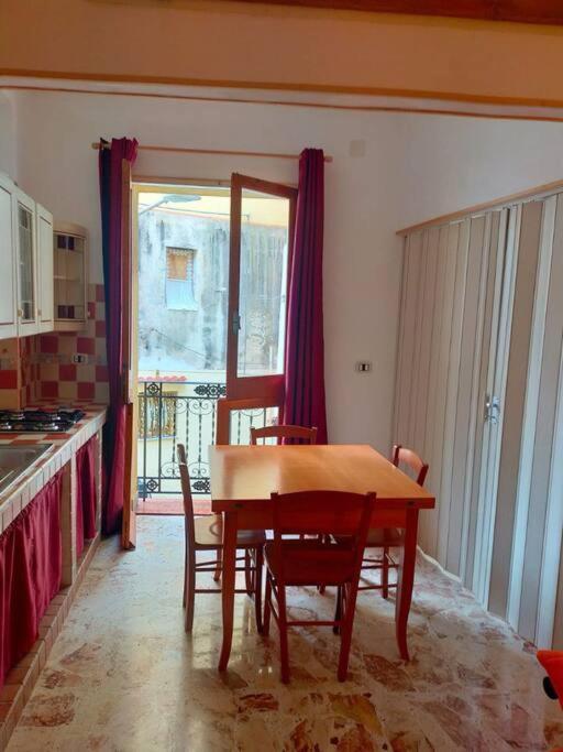 Casa Vacanza "Il Cortiletto" שאקה מראה חיצוני תמונה