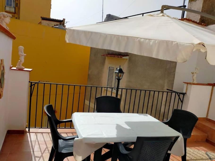 Casa Vacanza "Il Cortiletto" שאקה מראה חיצוני תמונה